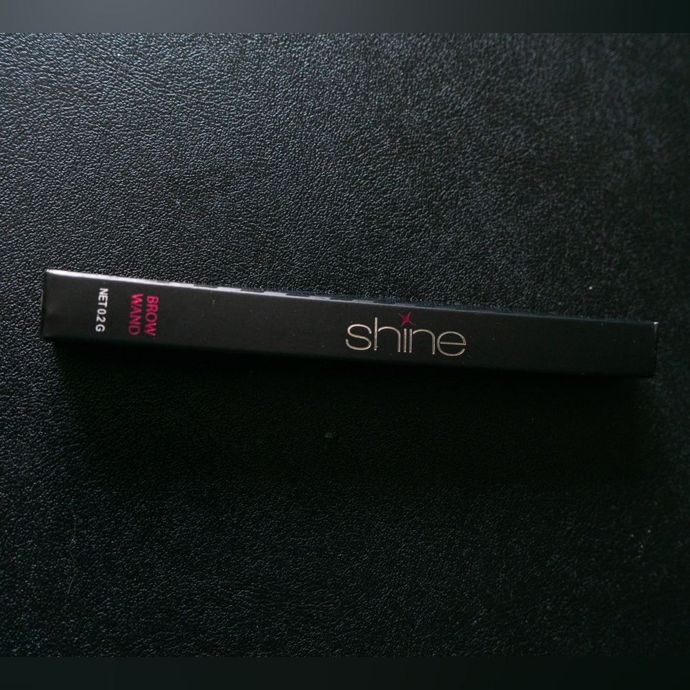 ✨ Pick 3 items for $20 ✨ Shine Brow Wand in Thrive